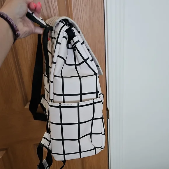 Freshly Picked Classic Mini Backpack Diaper Bag - Picture 7 of 7